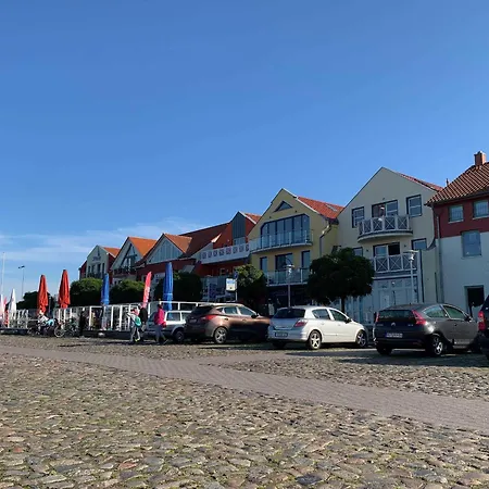 Am Barther Hafen *